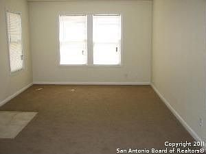 3rd image of 510 Glamis Ave
