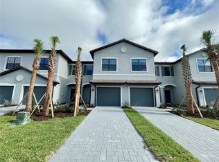 15031 Sunny Day Dr, Bradenton, FL 34211