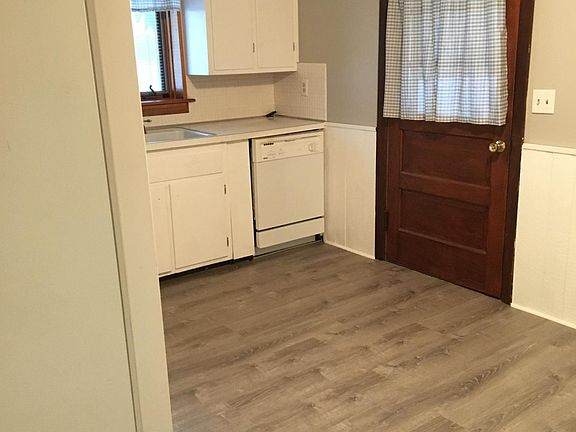4th image of 168 Willowdale Dr