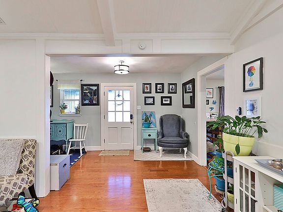 5th image of 2026 River Oaks Cir