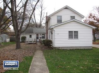 138 W Union St, Seneca, IL 61360