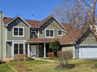 1274 Edgewater Ln, Antioch, IL