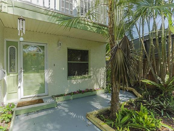2nd image of 1643 Serpentine Dr S
