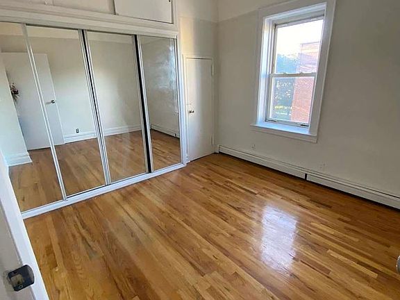 5th image of 225 Columbia St #Top