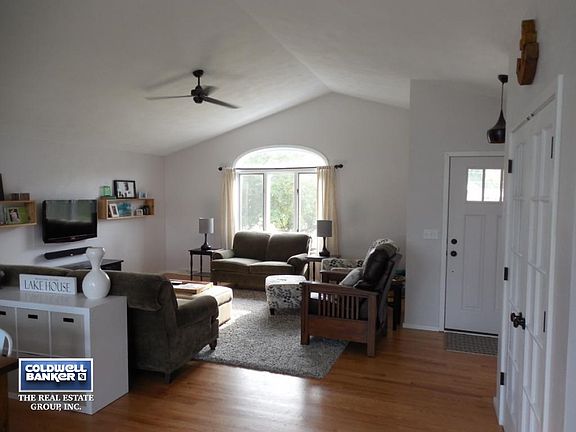 2nd image of 238 Lakeshore Dr