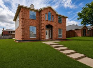 2416 Redfield Dr, Mesquite, TX 75181