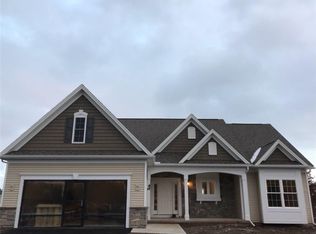 259 Daffodil Trl, Rochester, NY 14626