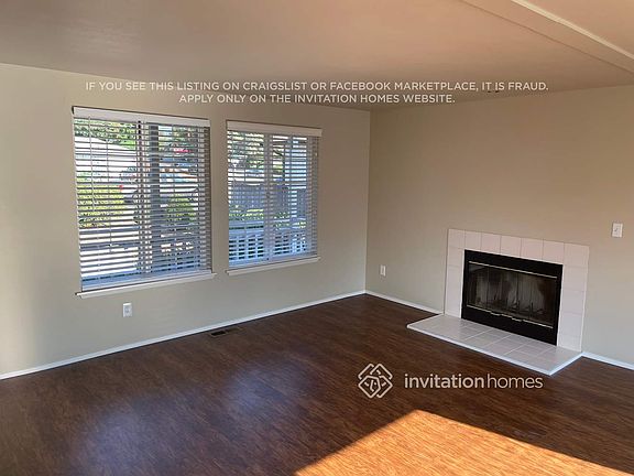 3rd image of 4206 N Pearl St