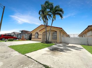 7560 W 33rd Ln, Hialeah, FL 33018