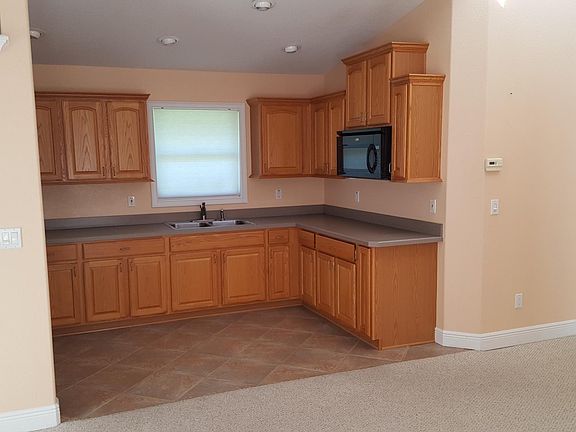 2nd image of 39 Bulow Woods Cir