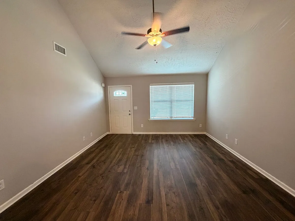 Building Photo - 1647 Calypso Dr