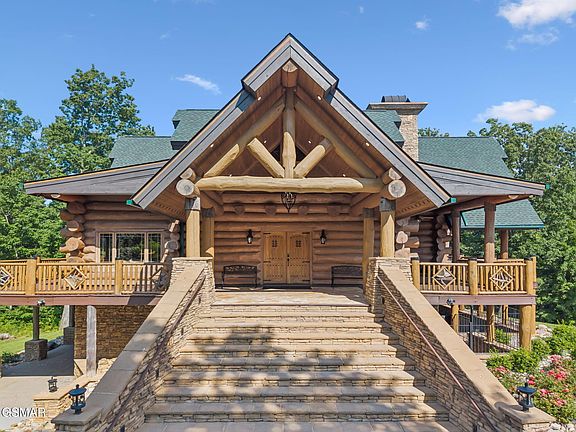 5th image of 831 Big Bear Ridge Rd