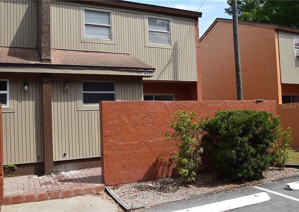 1st image of 945 Castle Way #945