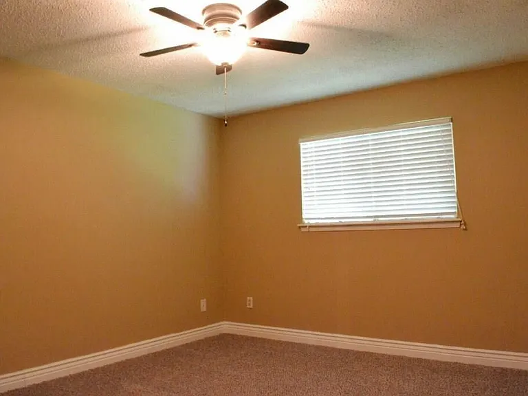 1801 Mearns Meadow Blvd #A — Photo 18