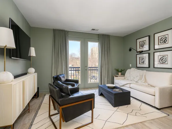 770 Walker Sq APT 3A, Charlottesville, VA 22903