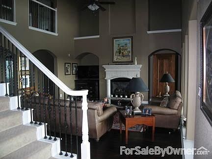 3rd image of 3211 Lakes Of Katy Ln