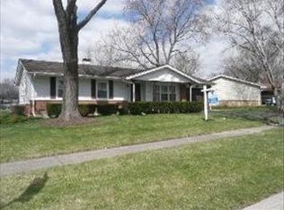 1232 Springdale Ln, Elk Grove Village, IL 60007