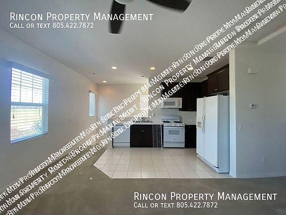 4th image of 895 Periwinkle Ave