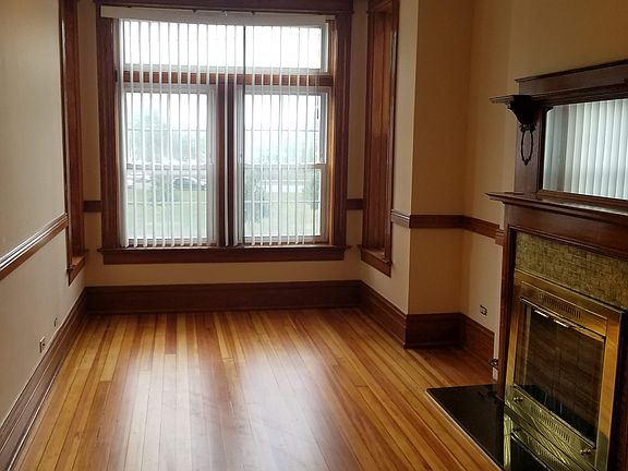 4th image of 3044 W North Ave APT 2