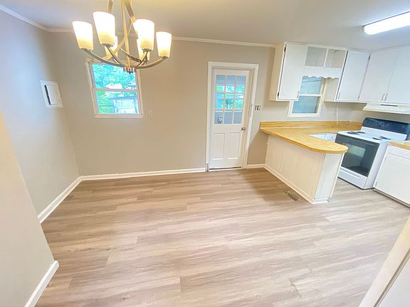 3rd image of 2508 Planer Ave