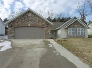 435 Eagle Dr, Forsyth, MO 65653