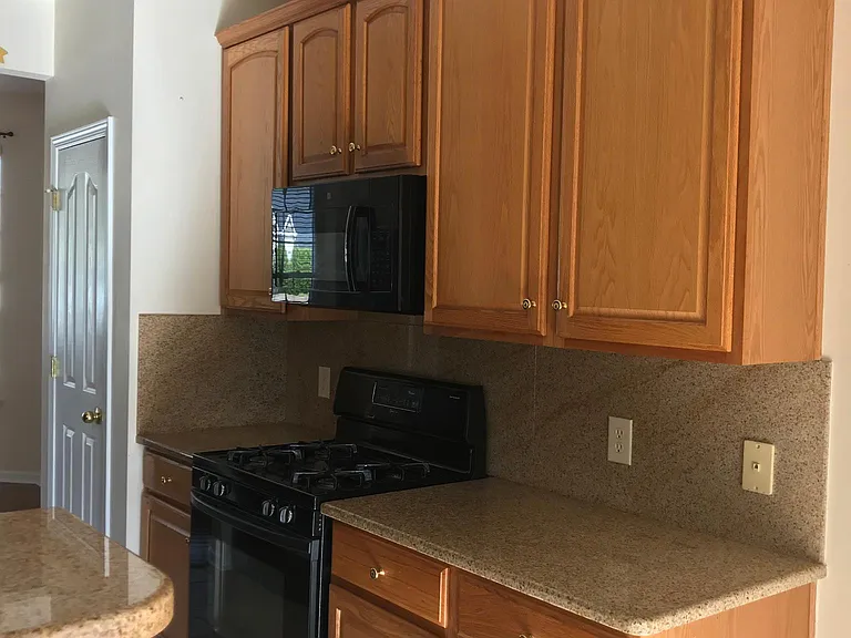 17515 Westmill Ln #HOUSE — Photo 10