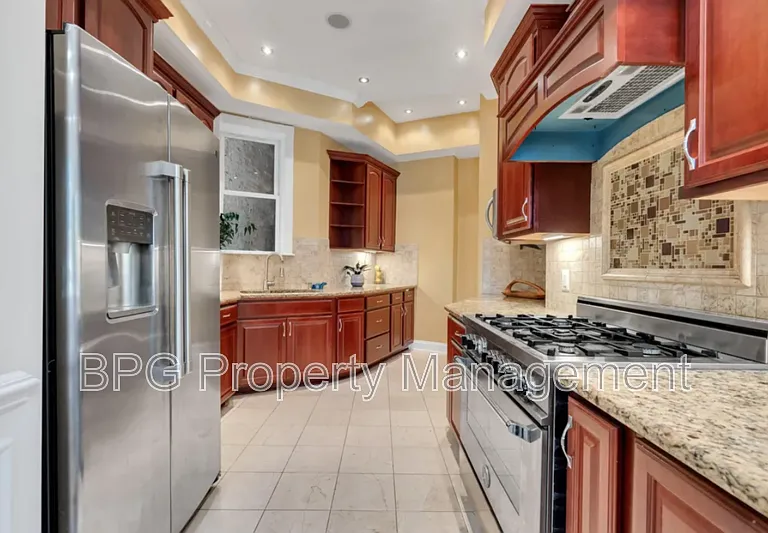 901 N Carolina Ave SE #2 — Photo 22