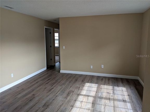 5th image of 2748 Brattle Ln
