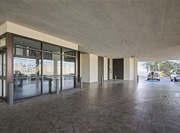 5th image of 300 Lake Marina Ave APT 6BE
