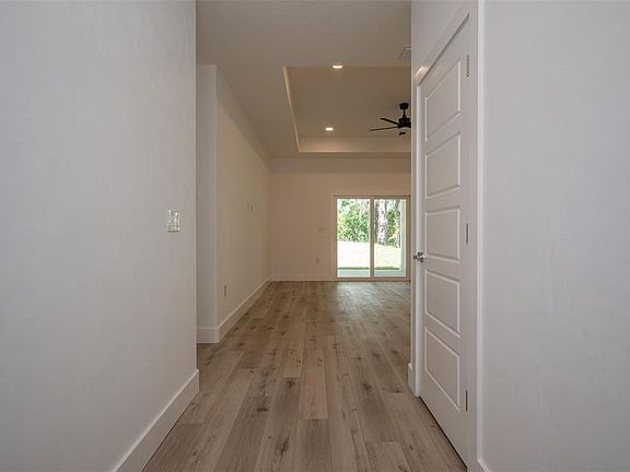 3rd image of 832 NW 5TH STREET