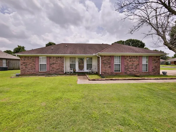 236 Amy Cir, Marion, AR 72364