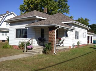 100 W Main St, Rossville, IN 46065