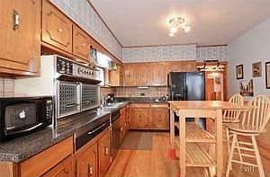 4th image of 5253 W Wrightwood Ave