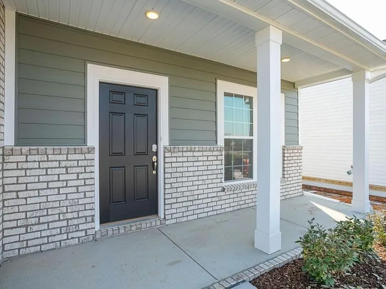 3807 Lantern Ln — Photo 3