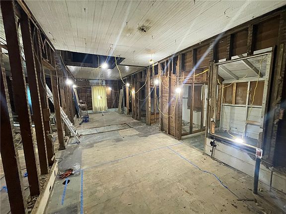 5th image of 171 River Ridge Rd