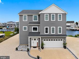 151 E Raritan Dr, Little Egg Harbor, NJ 08087