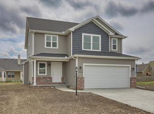 3905 Slate Dr, Champaign, IL 61822