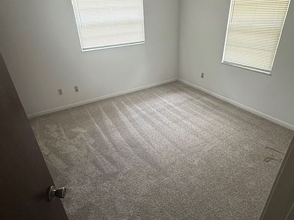 4th image of 51 Fischer Ln