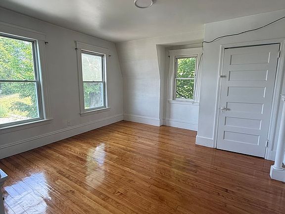 5th image of 14 Perkins St #3