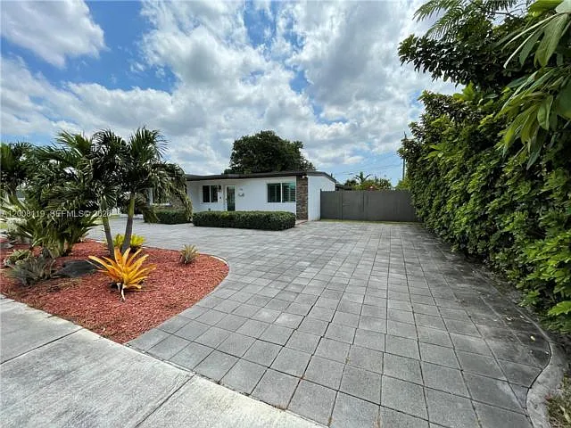4161 SW 102nd Ave — Photo 12