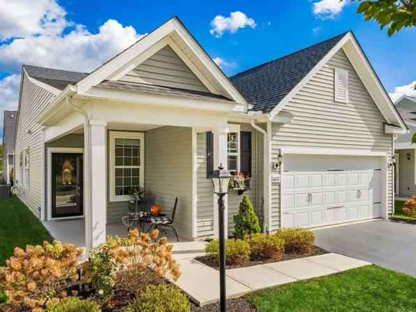 6070 Loridan Dr, Westerville, OH 43081