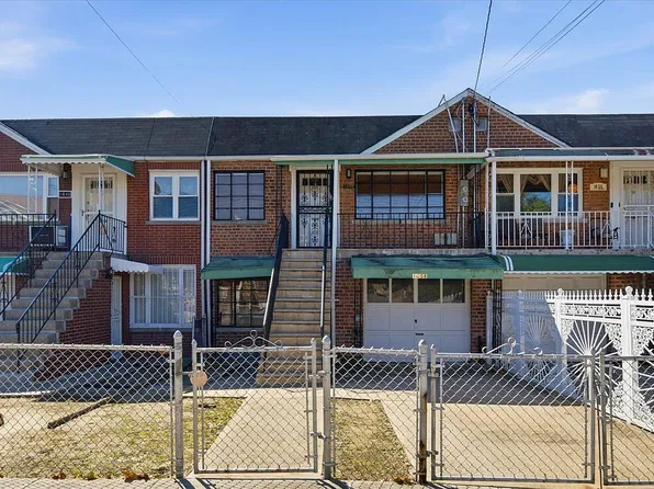1058 E 211th St, Bronx, NY 10469