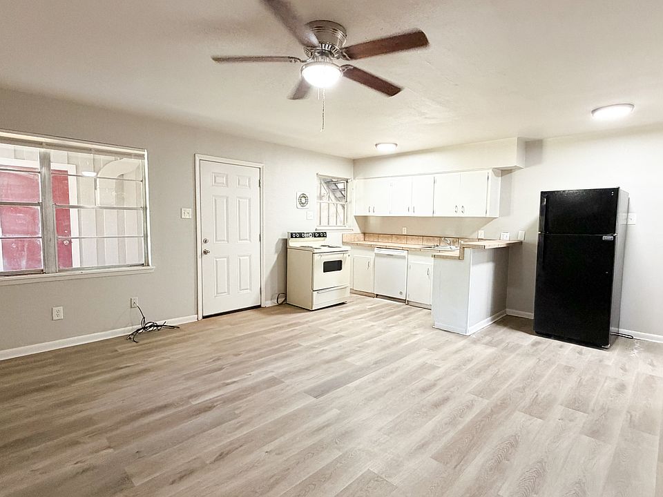 1st image of 1702-1704-1706 C St