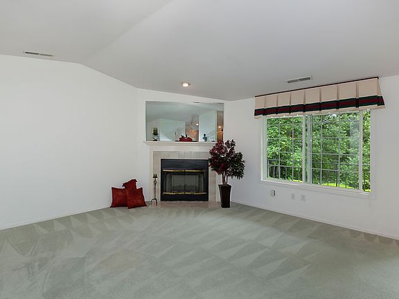 2nd image of 3815 Spadoni Ln