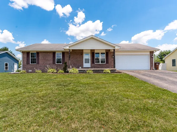 1940 Brookwater Dr, North Vernon, IN 47265