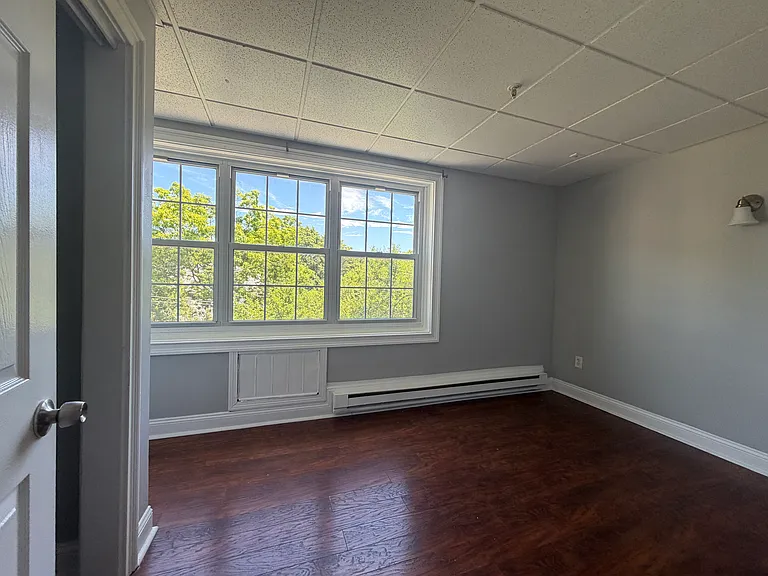 59 Plaza Ave #12 — Photo 5