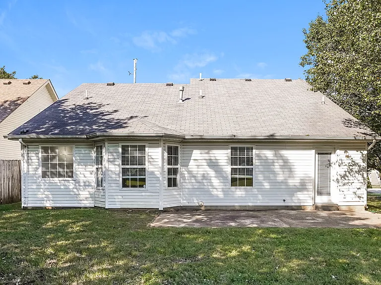 5404 Sunnyvale Dr — Photo 17