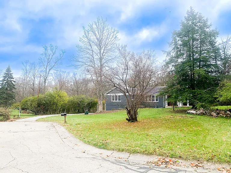 108 Tenney Ct — Photo 46