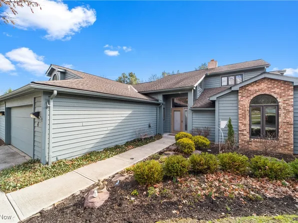 4 Stratford Ct, Beachwood, OH 44122