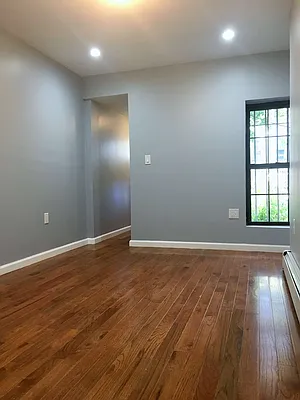 Rented by Crosstown Apartments NYC | media 15